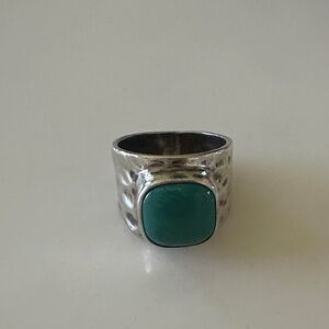 Vintage HammeredSterling Silver and Turquoise Ring from Mexico